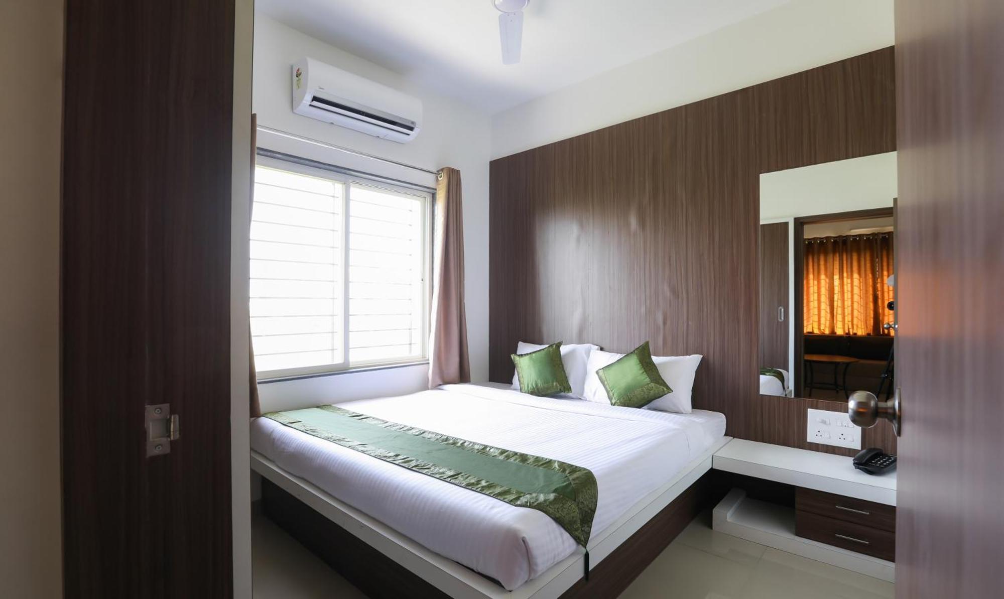 Treebo Sapphire Studio Nashik Dış mekan fotoğraf