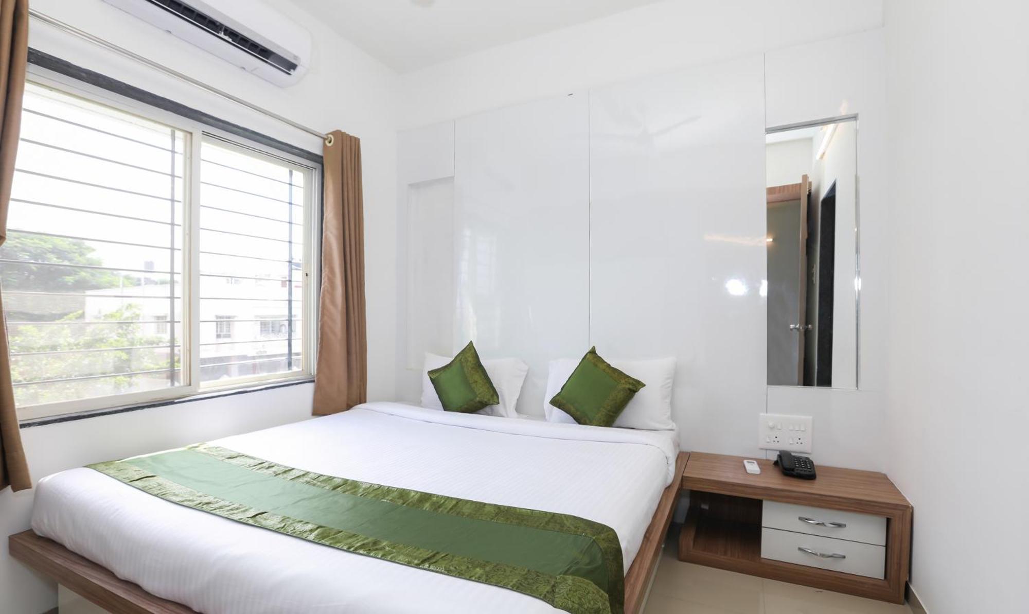 Treebo Sapphire Studio Nashik Dış mekan fotoğraf