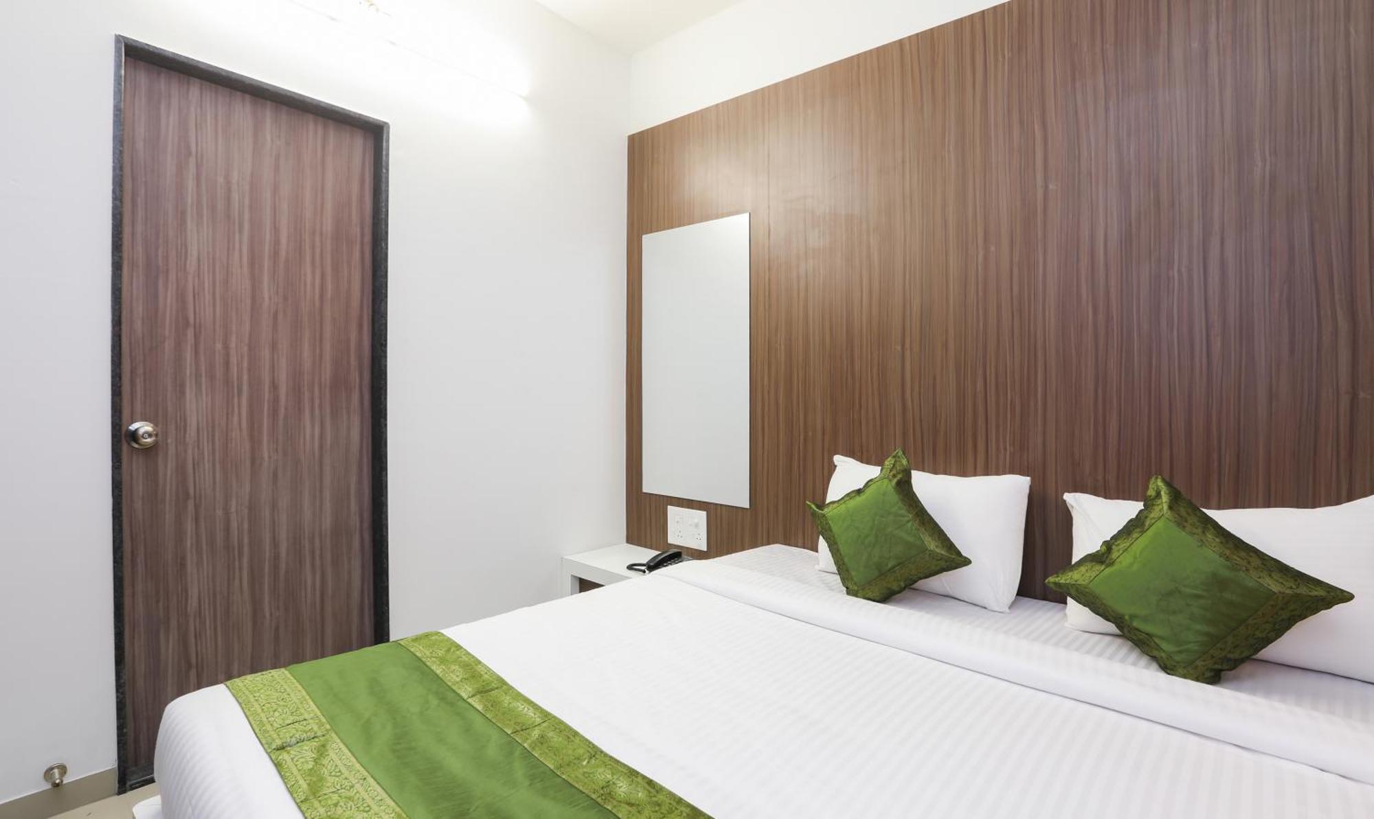 Treebo Sapphire Studio Nashik Dış mekan fotoğraf